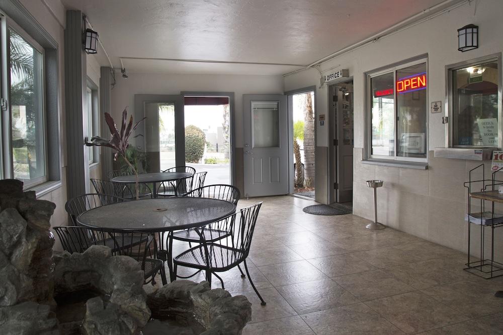 Harbor Inn & Suites Oceanside Exterior foto